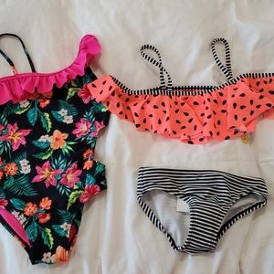 Girls swim size 4/5. From Target. Great condition